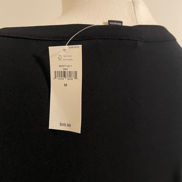 Banana Republic black sheer‎ sleeve top. NWT M - Picture 5 of 6